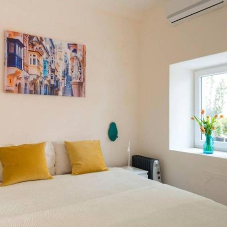 Authentic Gf Apartment With Terrace At The 3 Cities Marina Cospicua Zewnętrze zdjęcie