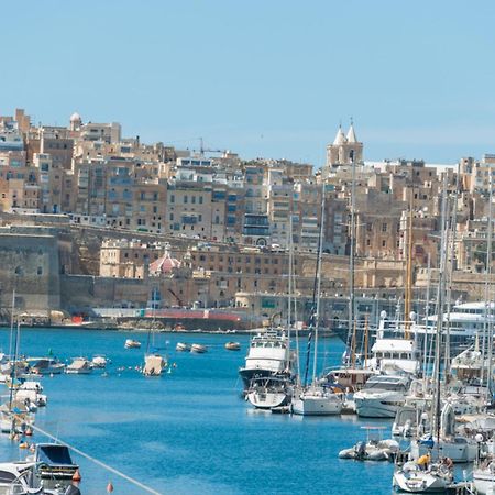 Authentic Gf Apartment With Terrace At The 3 Cities Marina Cospicua Zewnętrze zdjęcie