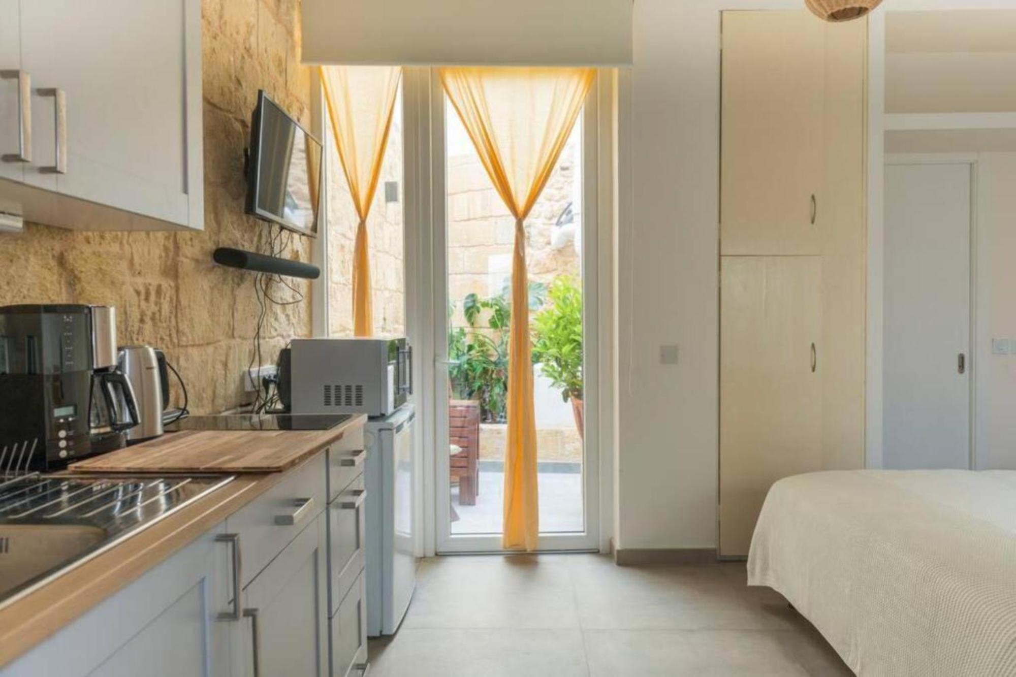 Authentic Gf Apartment With Terrace At The 3 Cities Marina Cospicua Zewnętrze zdjęcie