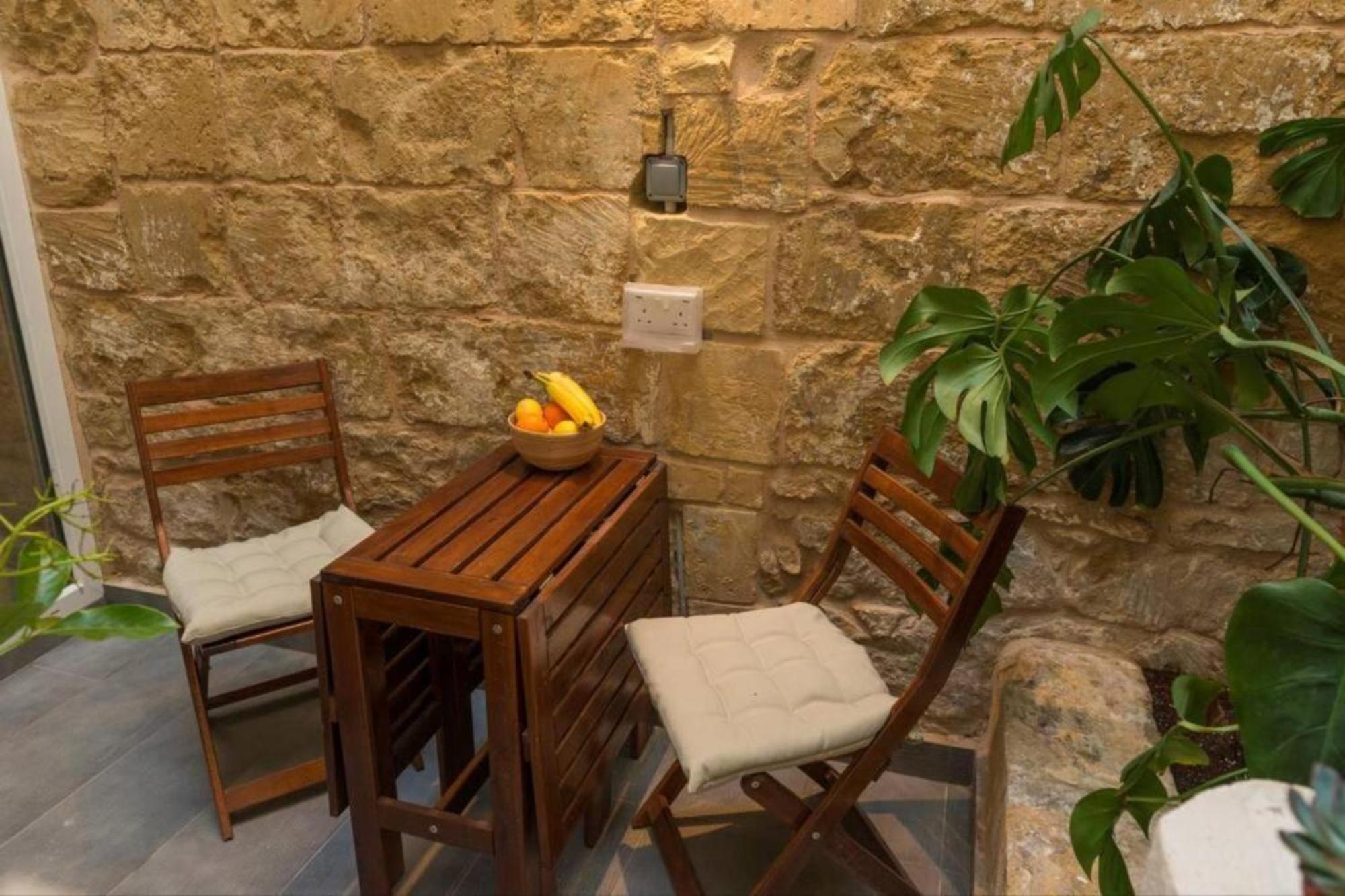 Authentic Gf Apartment With Terrace At The 3 Cities Marina Cospicua Zewnętrze zdjęcie