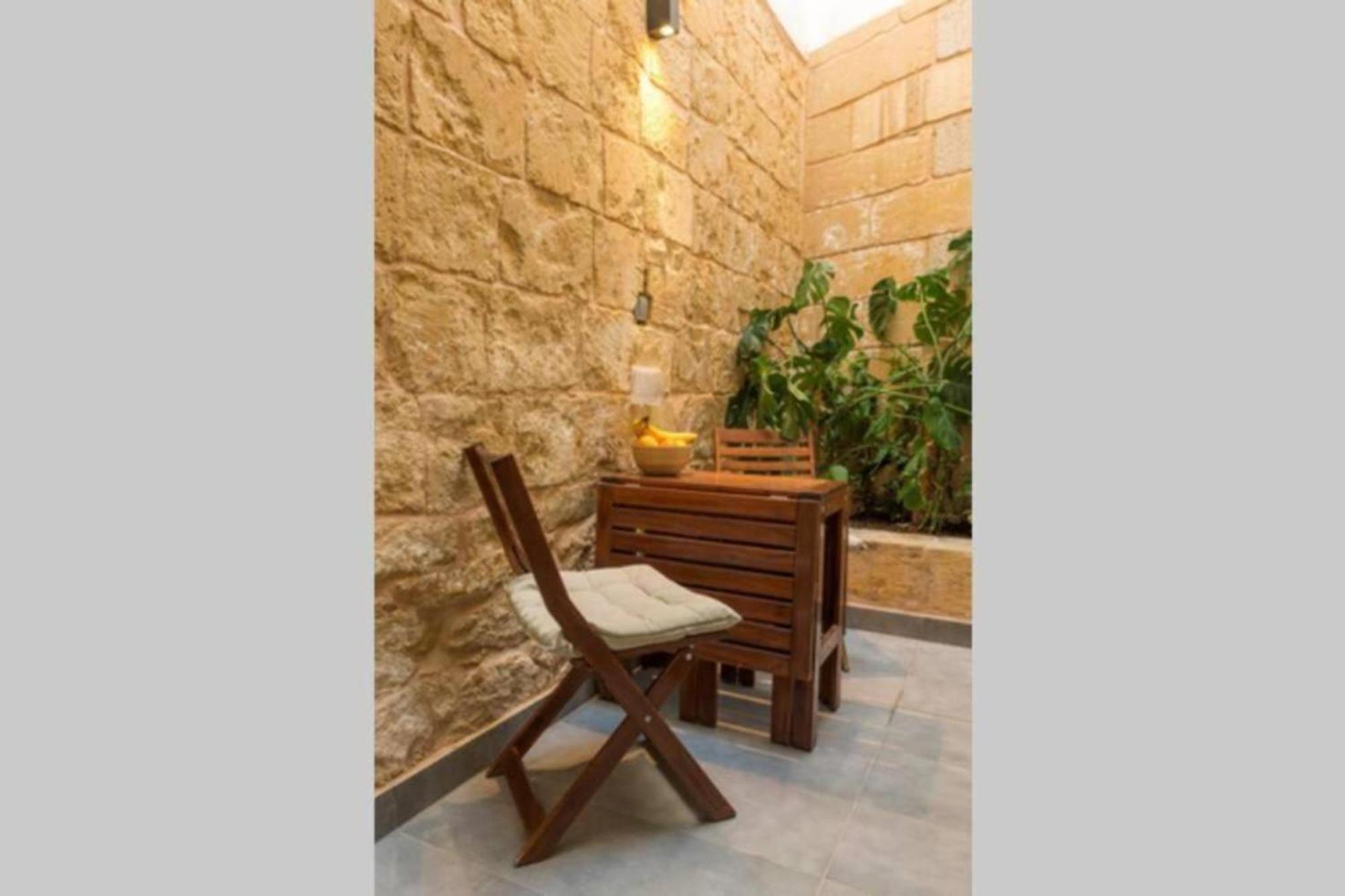 Authentic Gf Apartment With Terrace At The 3 Cities Marina Cospicua Zewnętrze zdjęcie